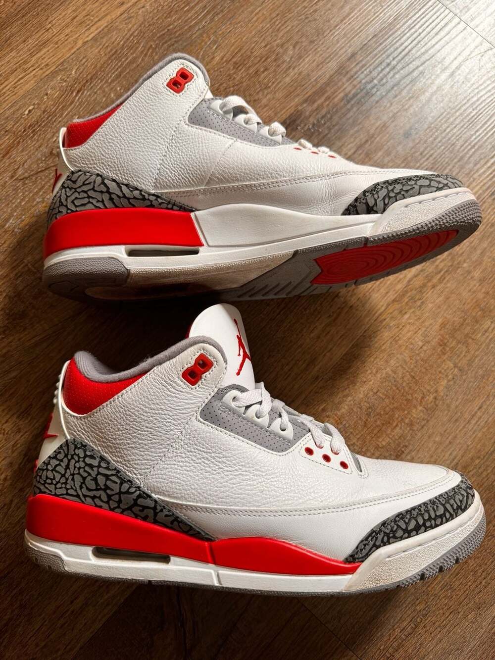 Jordan Air Jordan 3 Retro Size 10.5 Fire Red White Cement